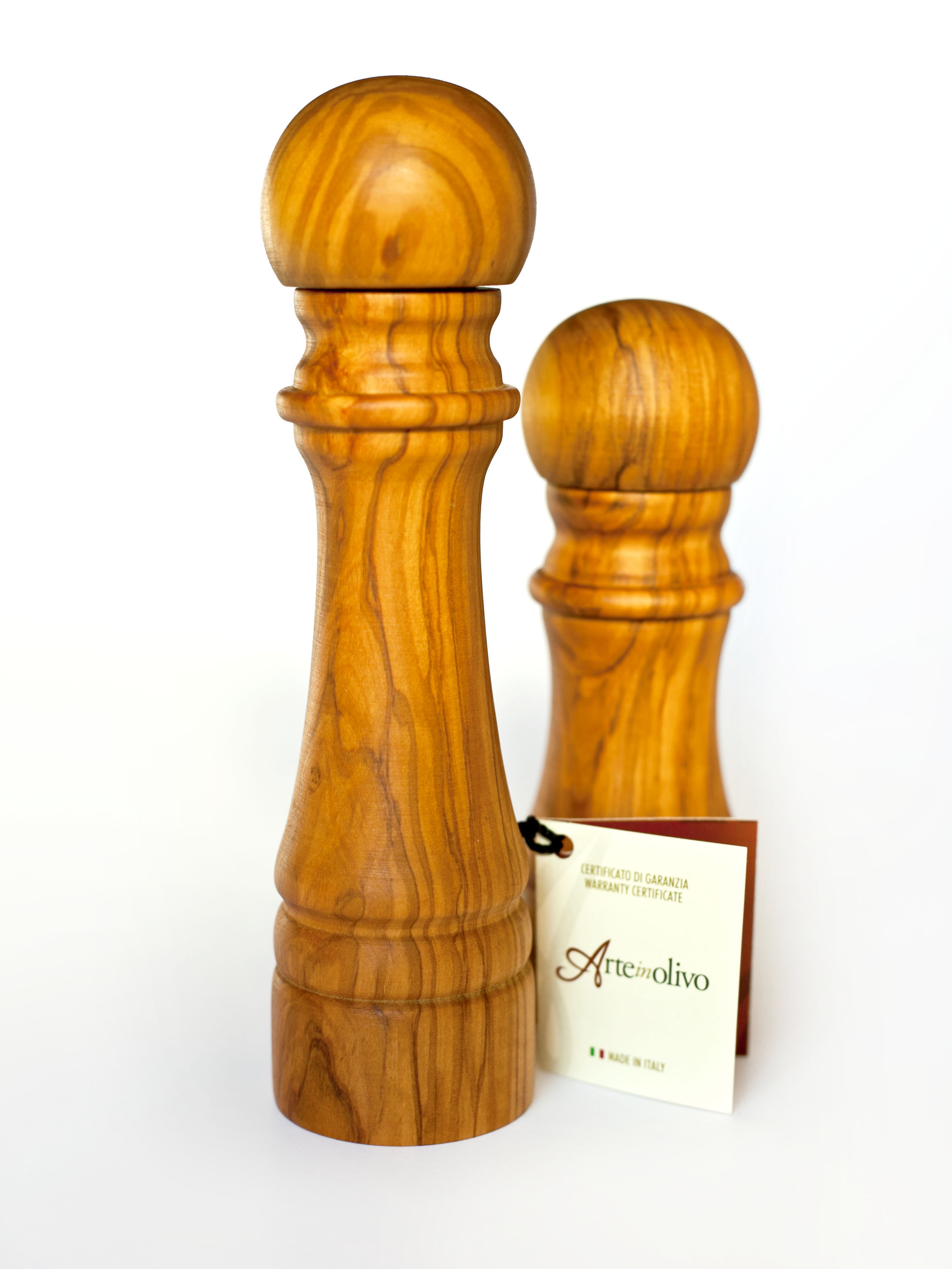 Antique Style Pepper Mill and Salt Mill Set in Olive Wood