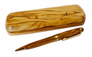 Portapenna e penna in legno di olivo